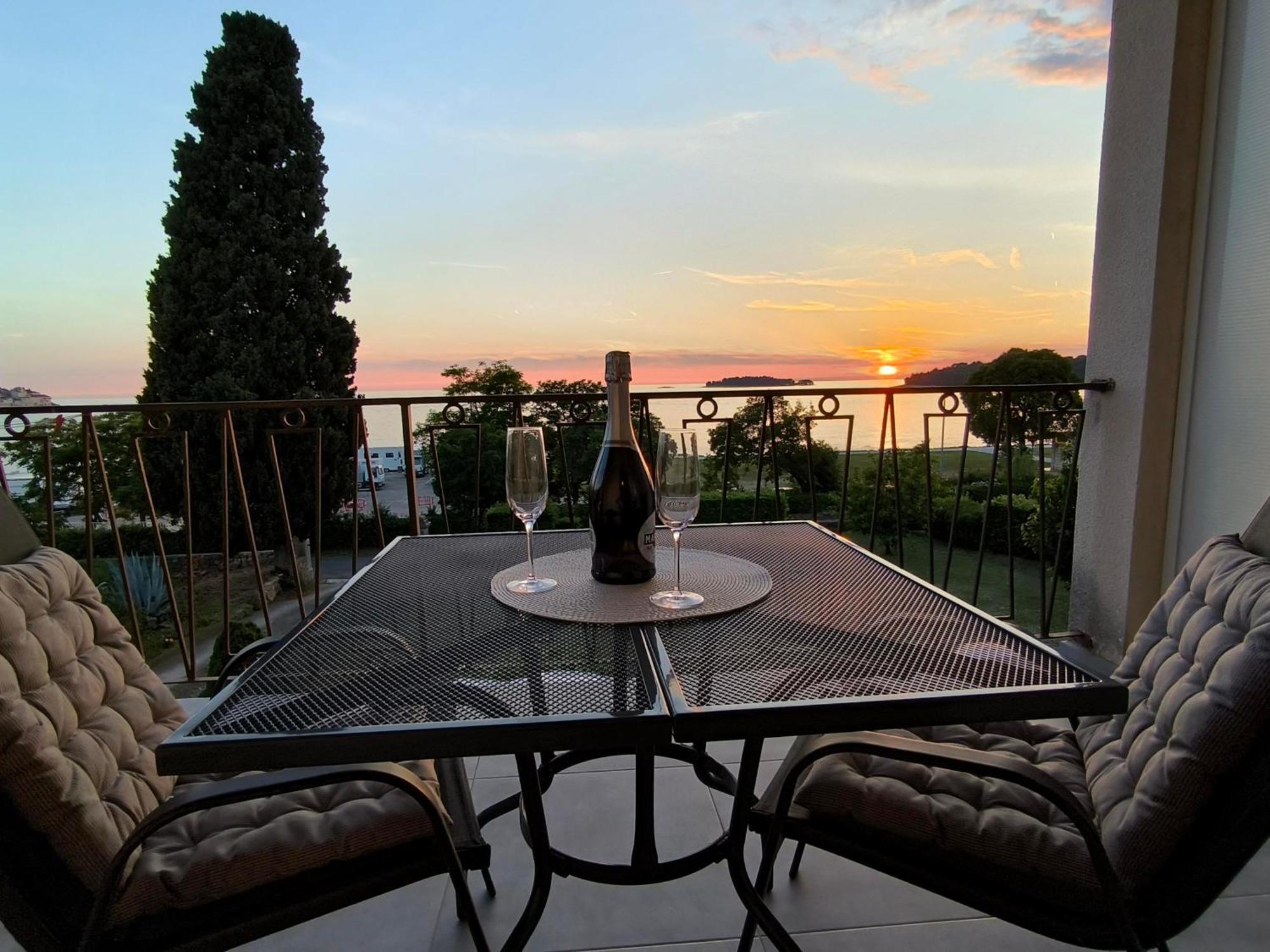 Rooms And Apartment Matika Rovinj Buitenkant foto
