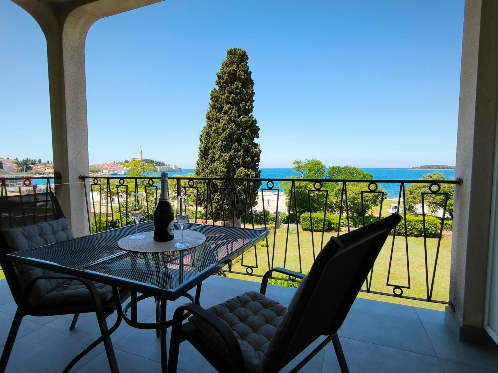 Rooms And Apartment Matika Rovinj Buitenkant foto