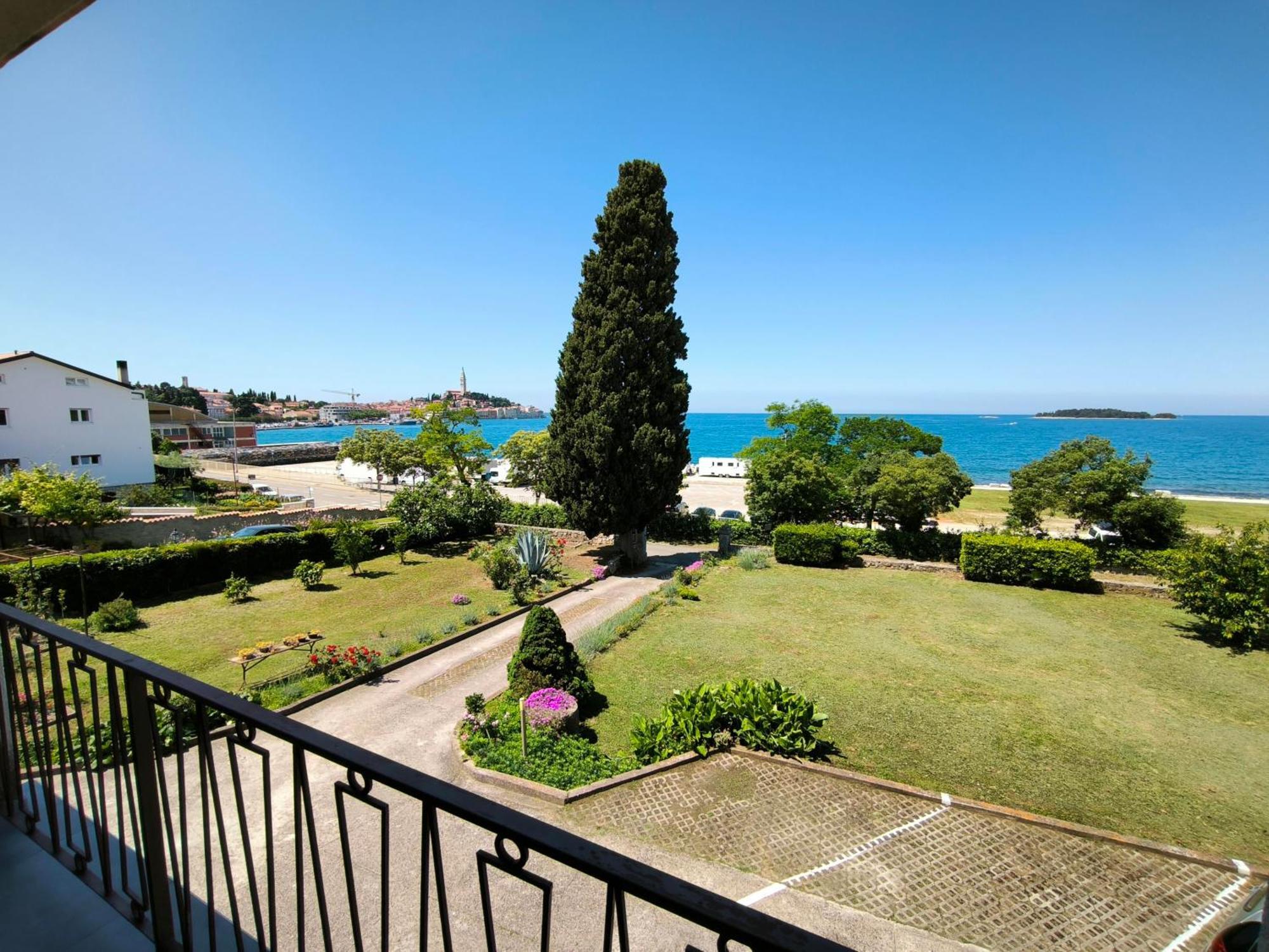 Rooms And Apartment Matika Rovinj Buitenkant foto